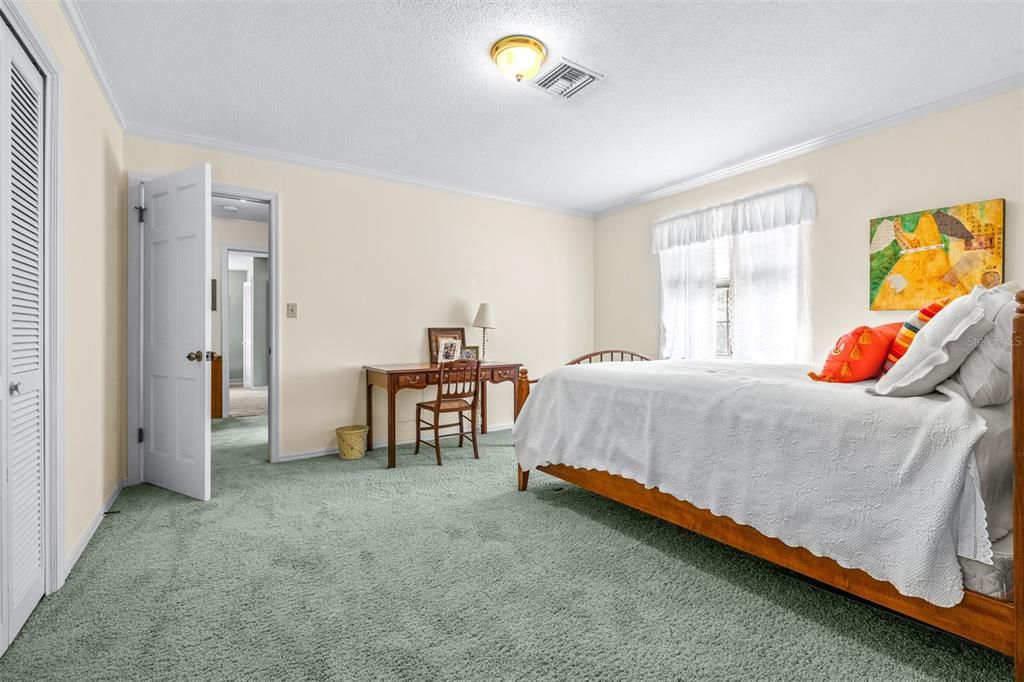 En Venta: $719,000 (4 camas, 3 baños, 2796 Pies cuadrados)