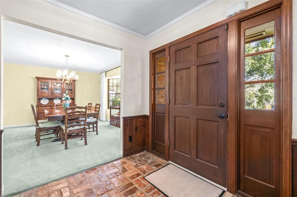 En Venta: $719,000 (4 camas, 3 baños, 2796 Pies cuadrados)