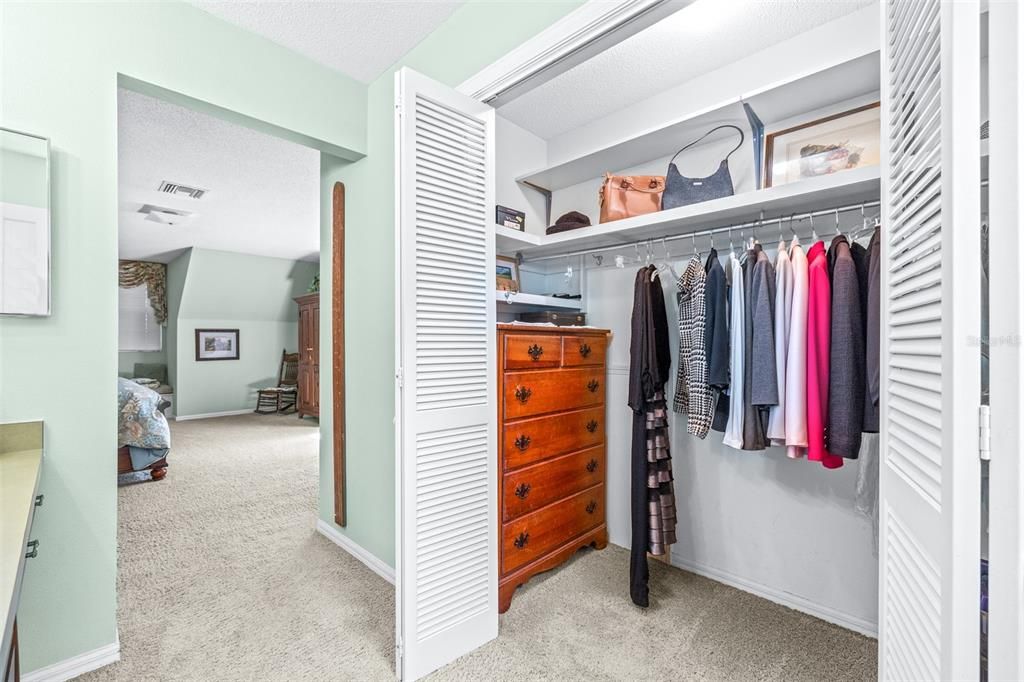 En Venta: $719,000 (4 camas, 3 baños, 2796 Pies cuadrados)