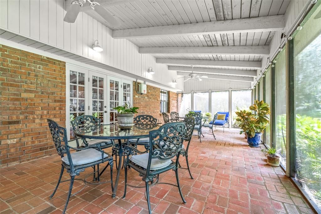 En Venta: $719,000 (4 camas, 3 baños, 2796 Pies cuadrados)