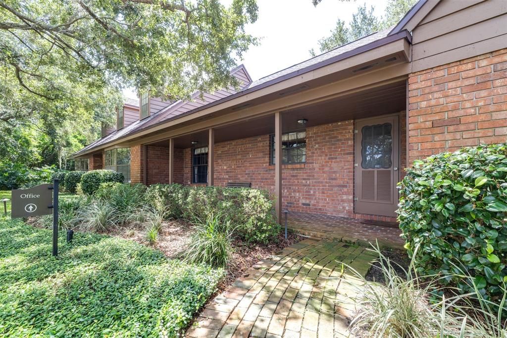 En Venta: $719,000 (4 camas, 3 baños, 2796 Pies cuadrados)