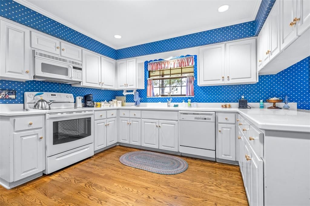 En Venta: $719,000 (4 camas, 3 baños, 2796 Pies cuadrados)