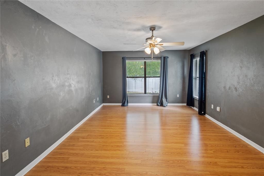 待售: $327,000 (3 贝兹, 2 浴室, 1773 平方英尺)