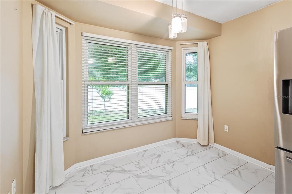 待售: $327,000 (3 贝兹, 2 浴室, 1773 平方英尺)