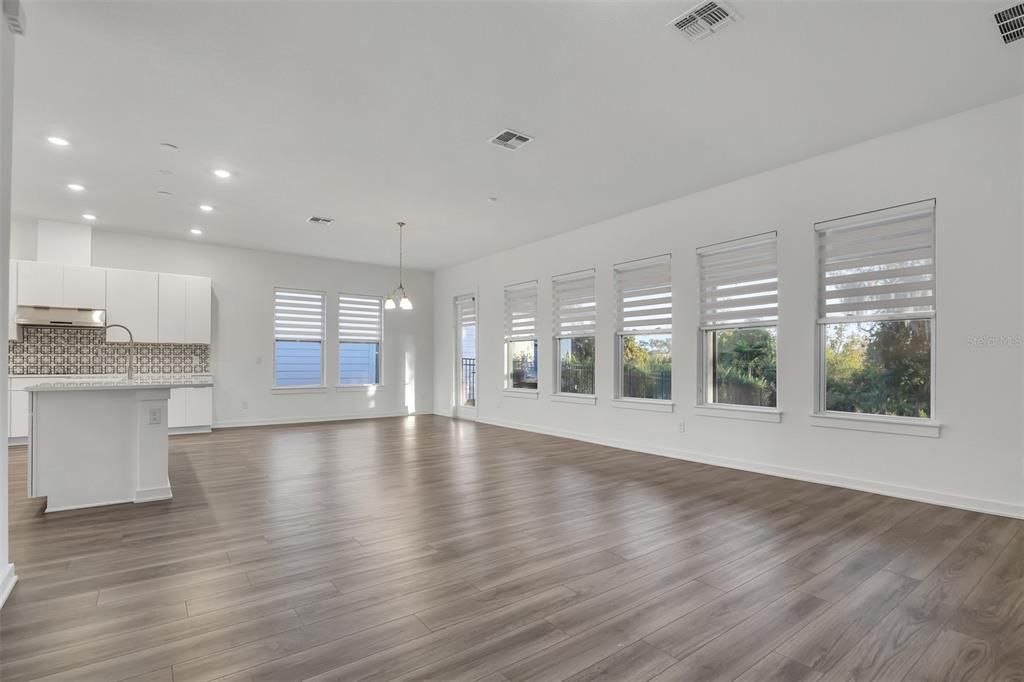 В аренду: $4,300 (4 спален, 3 ванн, 2605 Квадратных фут)