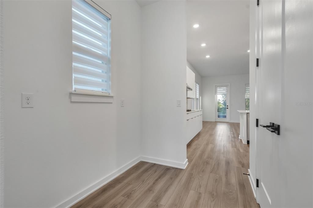 В аренду: $4,300 (4 спален, 3 ванн, 2605 Квадратных фут)