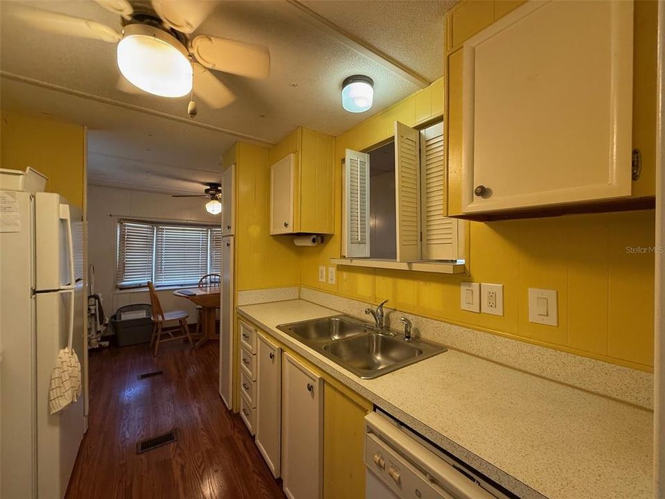 En Venta: $45,000 (2 camas, 1 baños, 672 Pies cuadrados)