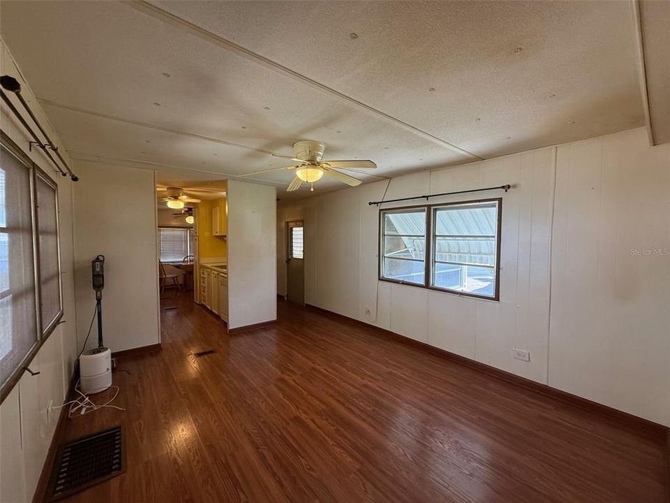 En Venta: $45,000 (2 camas, 1 baños, 672 Pies cuadrados)