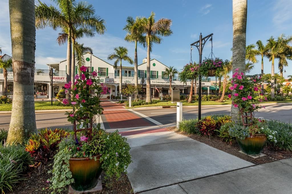 For Sale: $295,000 (2 beds, 2 baths, 1398 Square Feet)