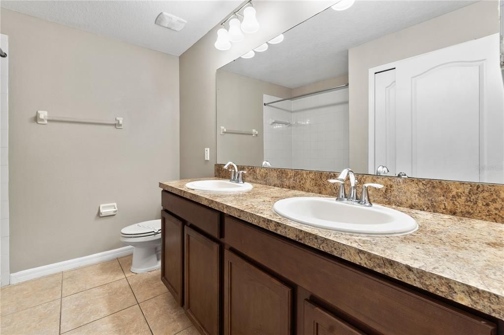 Active With Contract: $2,295 (4 beds, 2 baths, 2550 Square Feet)
