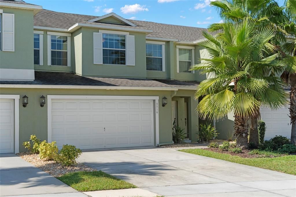 Active With Contract: $2,295 (4 beds, 2 baths, 2550 Square Feet)
