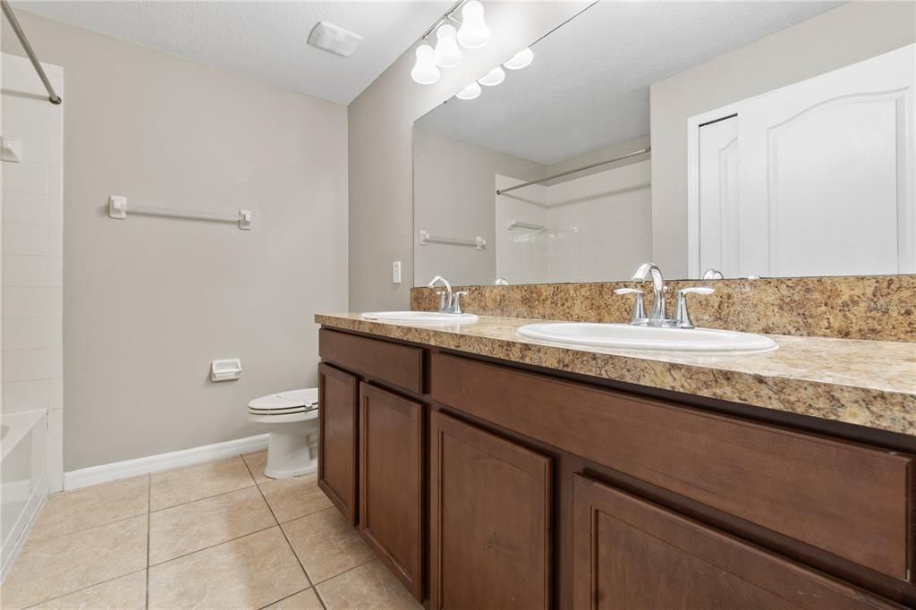 Active With Contract: $2,295 (4 beds, 2 baths, 2550 Square Feet)