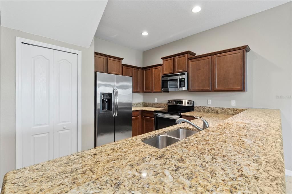 Active With Contract: $2,295 (4 beds, 2 baths, 2550 Square Feet)