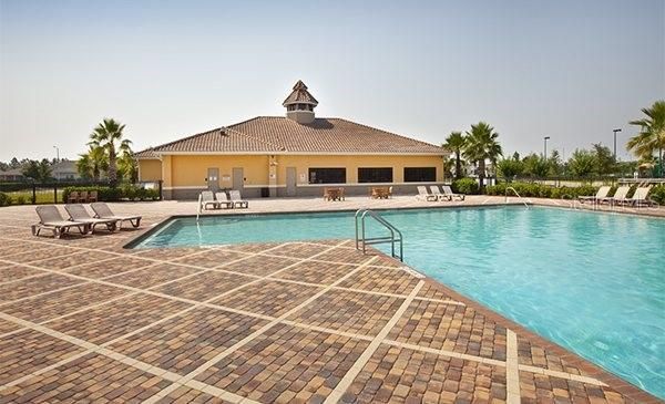 Active With Contract: $2,295 (4 beds, 2 baths, 2550 Square Feet)