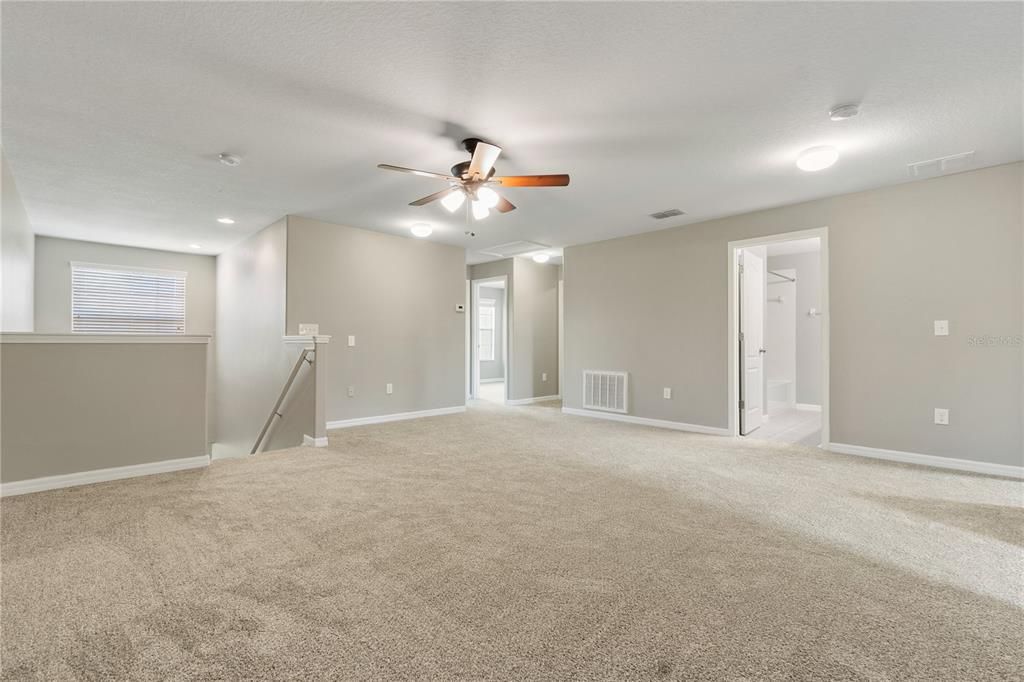 Active With Contract: $2,295 (4 beds, 2 baths, 2550 Square Feet)