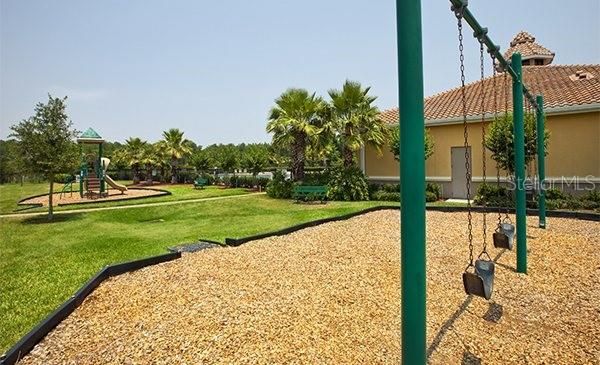 Active With Contract: $2,295 (4 beds, 2 baths, 2550 Square Feet)