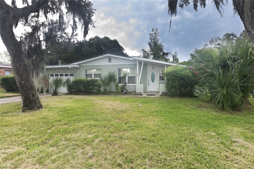 На продажу: $210,000 (2 спален, 1 ванн, 936 Квадратных фут)