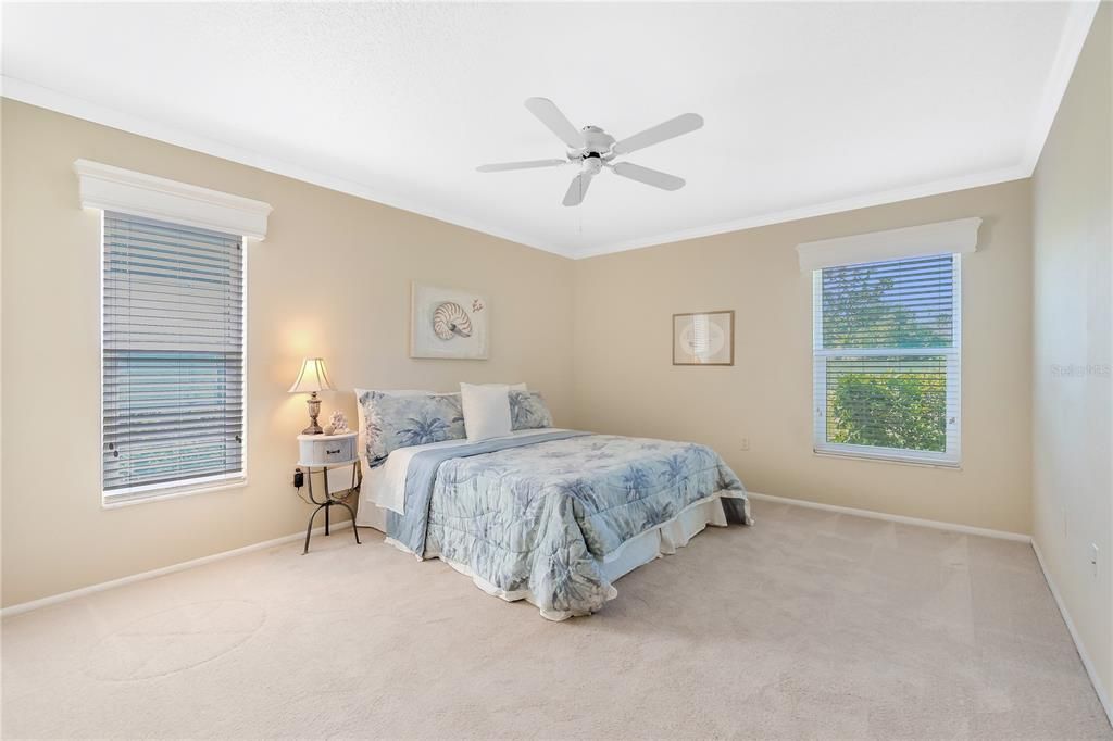 Active With Contract: $198,000 (2 beds, 2 baths, 1250 Square Feet)