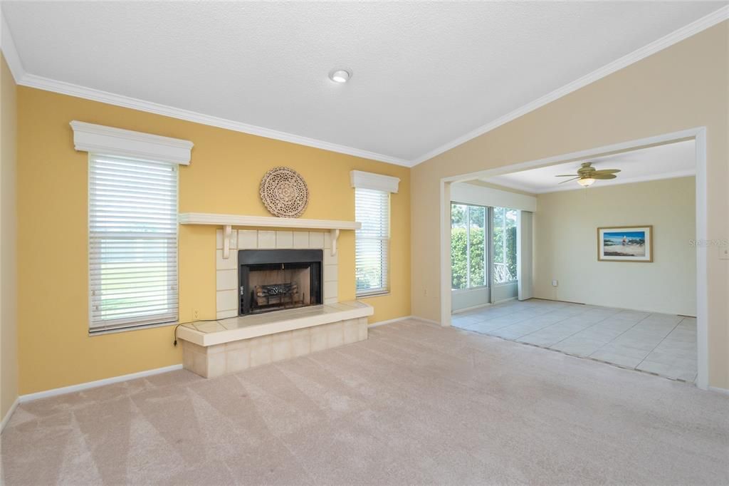 Active With Contract: $198,000 (2 beds, 2 baths, 1250 Square Feet)