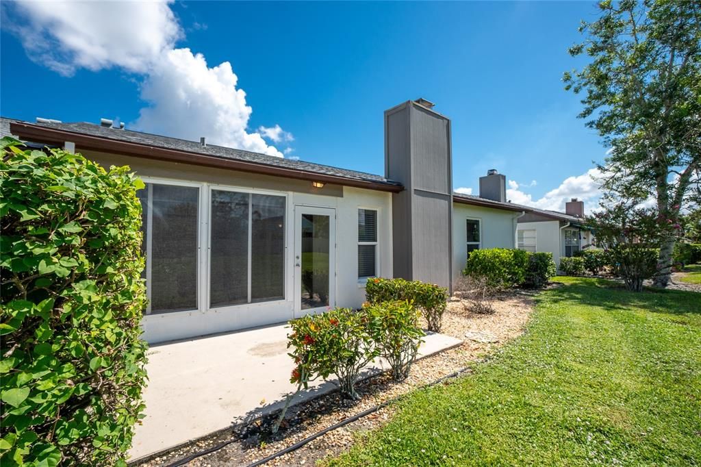 Active With Contract: $198,000 (2 beds, 2 baths, 1250 Square Feet)