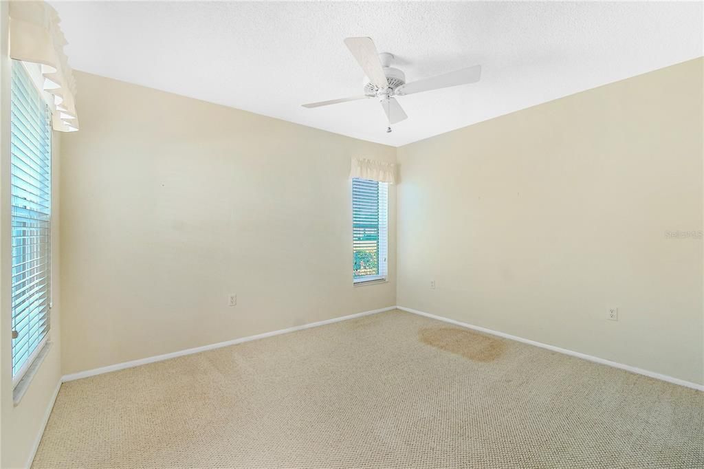 Active With Contract: $198,000 (2 beds, 2 baths, 1250 Square Feet)