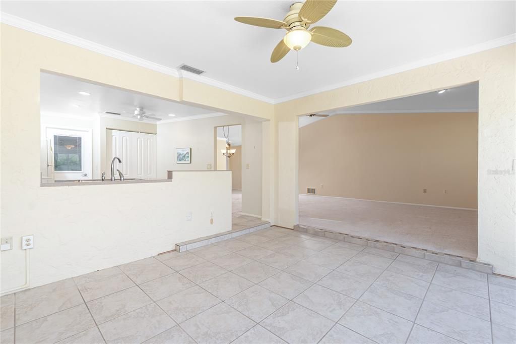 Active With Contract: $198,000 (2 beds, 2 baths, 1250 Square Feet)