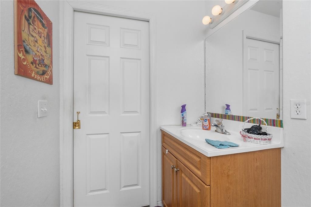 For Sale: $239,900 (3 beds, 2 baths, 858 Square Feet)