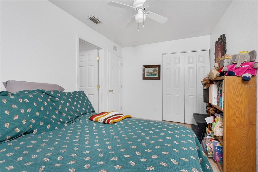 For Sale: $239,900 (3 beds, 2 baths, 858 Square Feet)