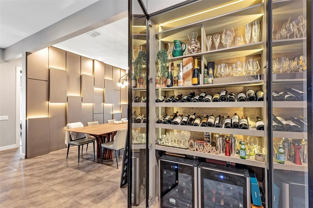 合同活跃: $1,129,000 (5 贝兹, 4 浴室, 3616 平方英尺)