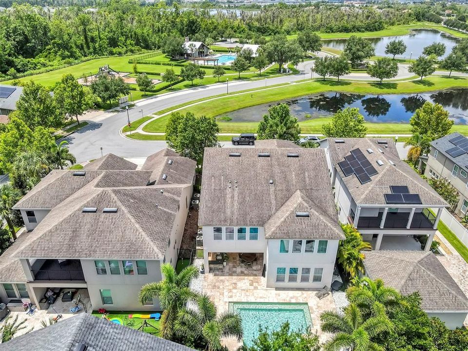 合同活跃: $1,129,000 (5 贝兹, 4 浴室, 3616 平方英尺)