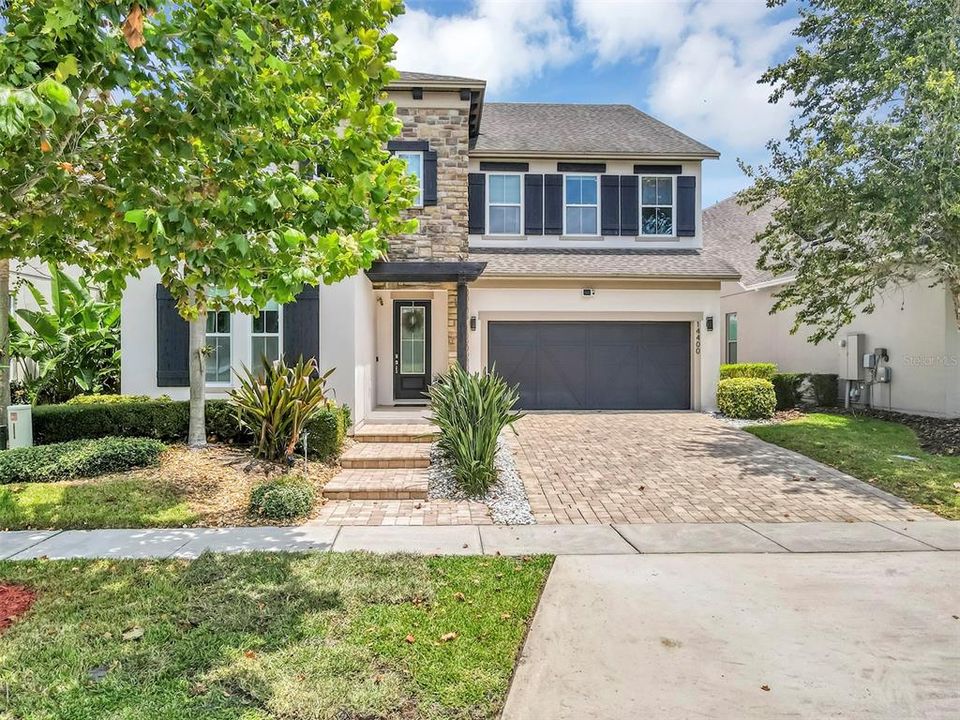 合同活跃: $1,129,000 (5 贝兹, 4 浴室, 3616 平方英尺)