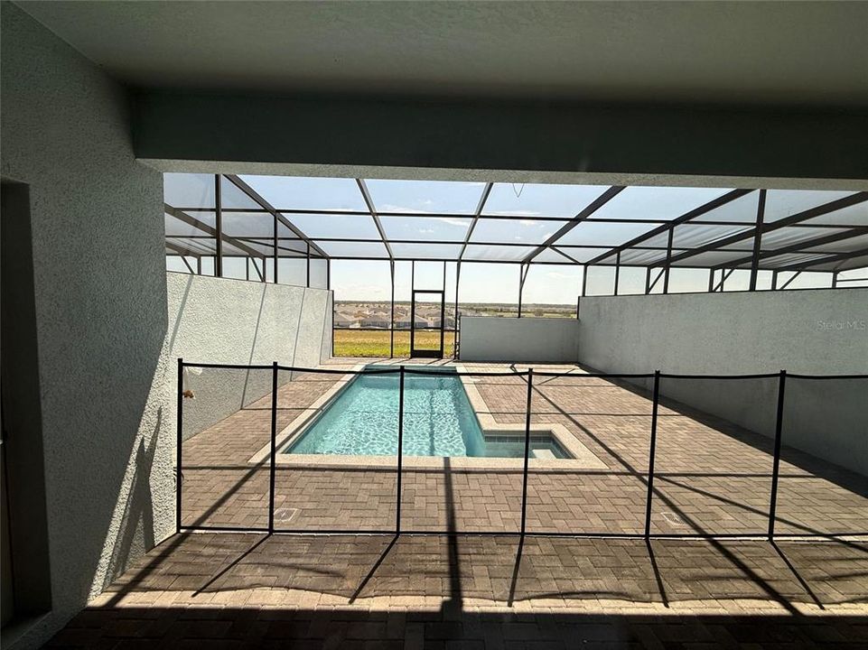 En Venta: $419,000 (5 camas, 4 baños, 2283 Pies cuadrados)