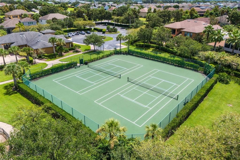 Activo con contrato: $749,900 (5 camas, 4 baños, 4258 Pies cuadrados)