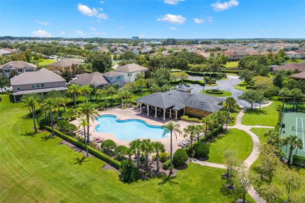 Activo con contrato: $749,900 (5 camas, 4 baños, 4258 Pies cuadrados)