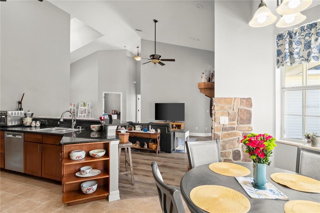 For Sale: $549,000 (3 beds, 3 baths, 2793 Square Feet)