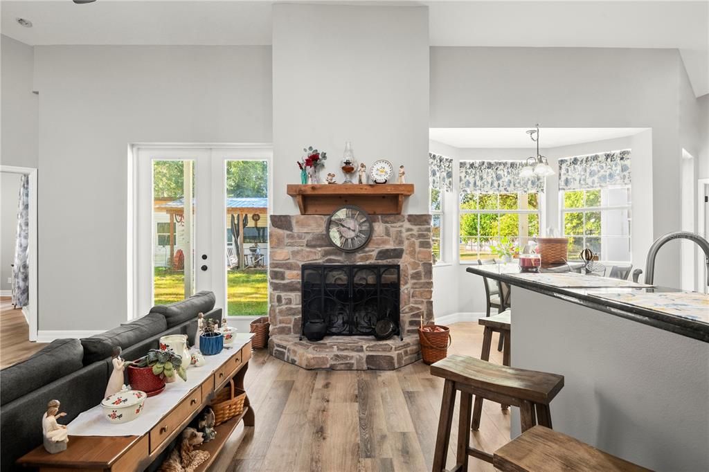 For Sale: $549,000 (3 beds, 3 baths, 2793 Square Feet)