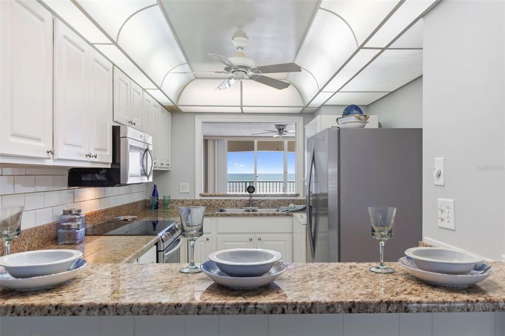 待售: $325,000 (2 贝兹, 2 浴室, 1200 平方英尺)