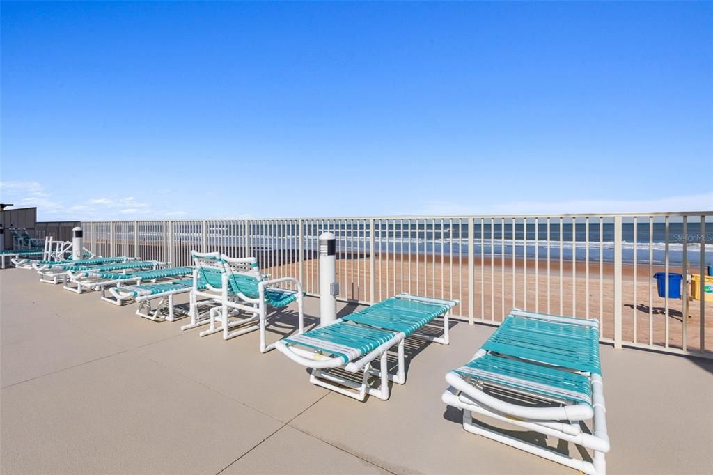 待售: $325,000 (2 贝兹, 2 浴室, 1200 平方英尺)