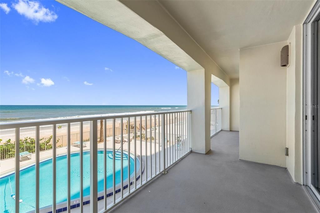 待售: $325,000 (2 贝兹, 2 浴室, 1200 平方英尺)