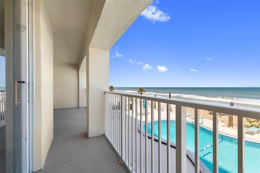 待售: $325,000 (2 贝兹, 2 浴室, 1200 平方英尺)