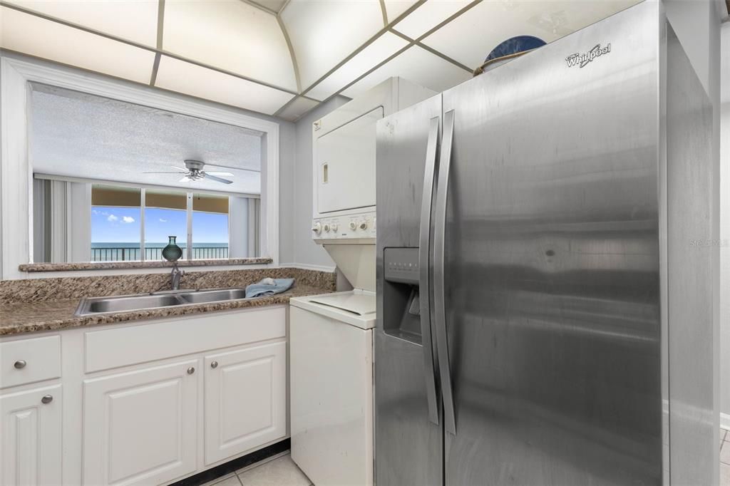 待售: $325,000 (2 贝兹, 2 浴室, 1200 平方英尺)