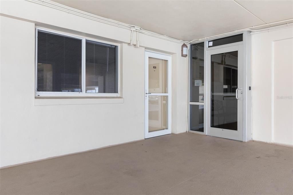 待售: $325,000 (2 贝兹, 2 浴室, 1200 平方英尺)