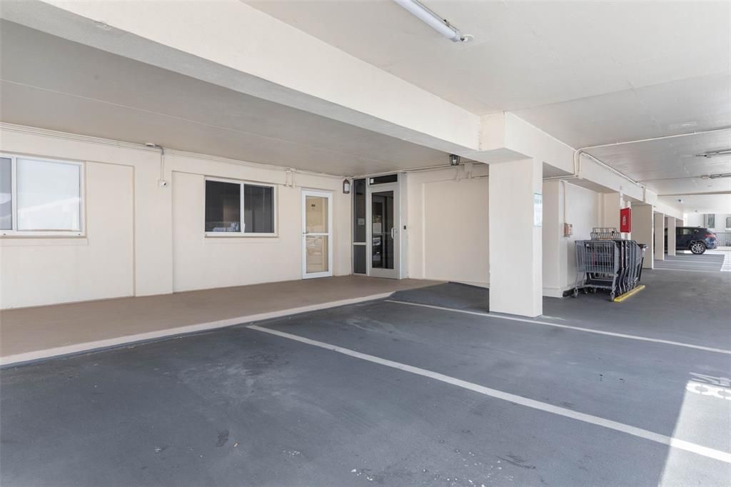 待售: $325,000 (2 贝兹, 2 浴室, 1200 平方英尺)