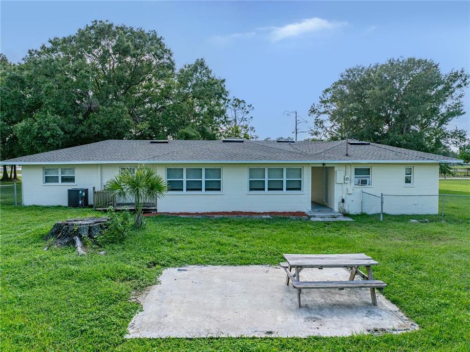 Под контрактом: $344,900 (3 спален, 2 ванн, 1777 Квадратных фут)