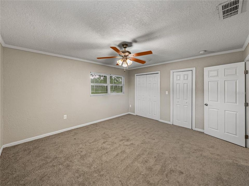 Под контрактом: $344,900 (3 спален, 2 ванн, 1777 Квадратных фут)