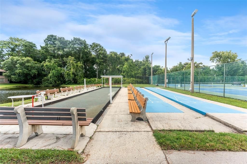 待售: $179,000 (2 贝兹, 1 浴室, 835 平方英尺)