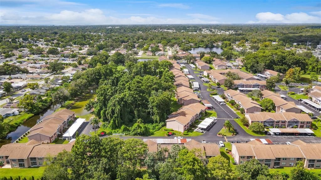 待售: $179,000 (2 贝兹, 1 浴室, 835 平方英尺)