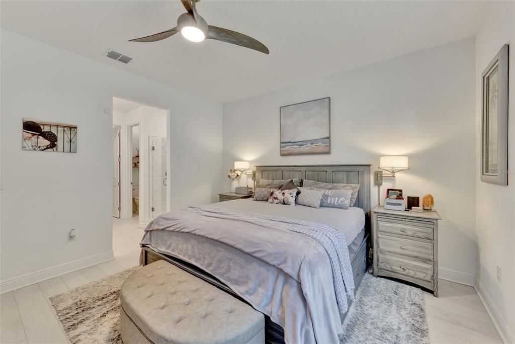 For Sale: $485,000 (2 beds, 2 baths, 1904 Square Feet)