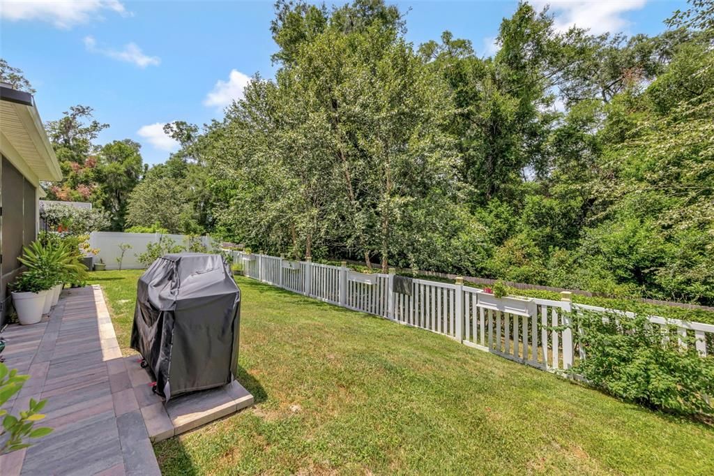 For Sale: $485,000 (2 beds, 2 baths, 1904 Square Feet)