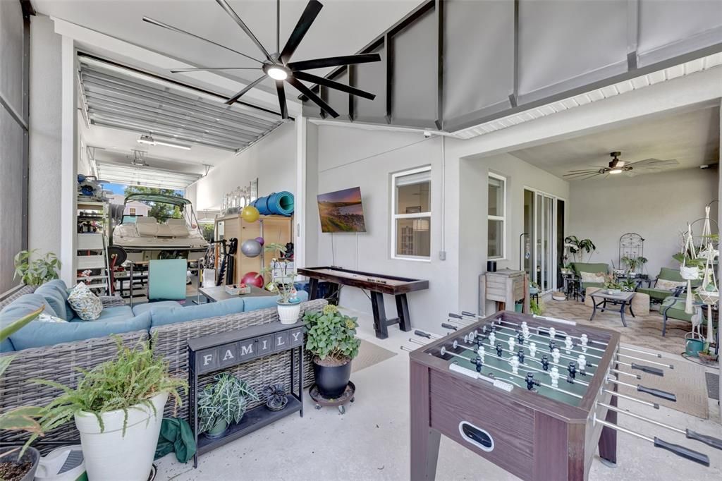 For Sale: $485,000 (2 beds, 2 baths, 1904 Square Feet)